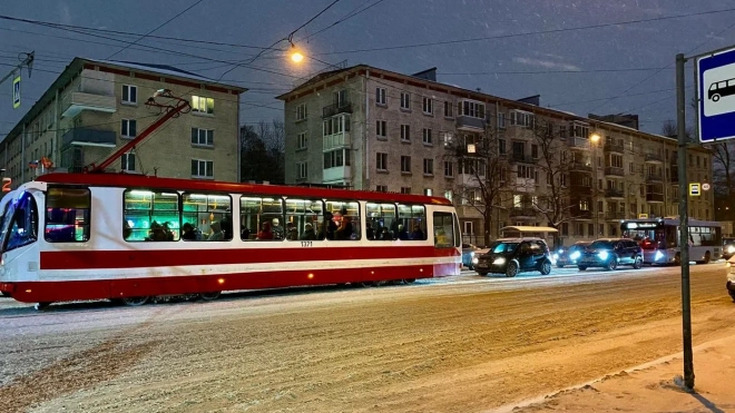 К 2026 году в Петербурге на 14% увеличат скорость движения трамваев