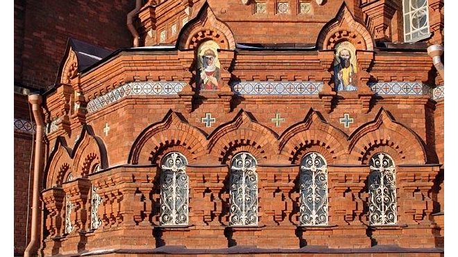 В Петербурге продолжится реставрация "императорской" Богоявленской церкви