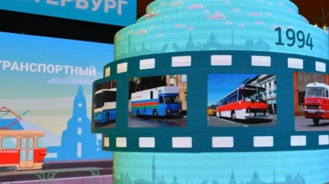 Свыше 15 тысяч человек посетили транспортный стенд Петербурга за три дня на выставке "Россия"