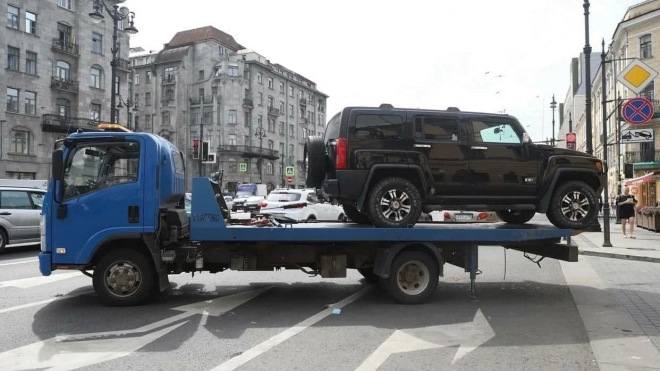За прошедший месяц в Петербурге обработали более 200 заявок о нарушениях правил парковки