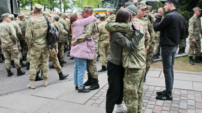 В Ленобласти встретили росгвардейцев, вернувшихся из районов проведения спецоперации на Украине