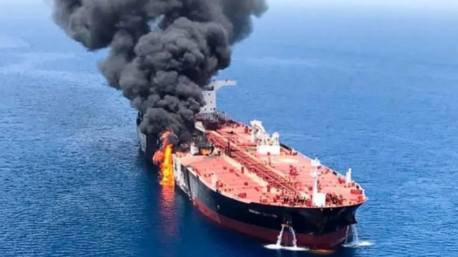 Принадлежащее Израилю грузовое судно повреждено взрывом в Оманском заливе
