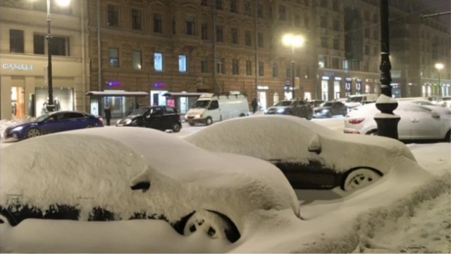 Сумма штрафов в Петербурге за плохую уборку снега превысила 60 млн рублей
