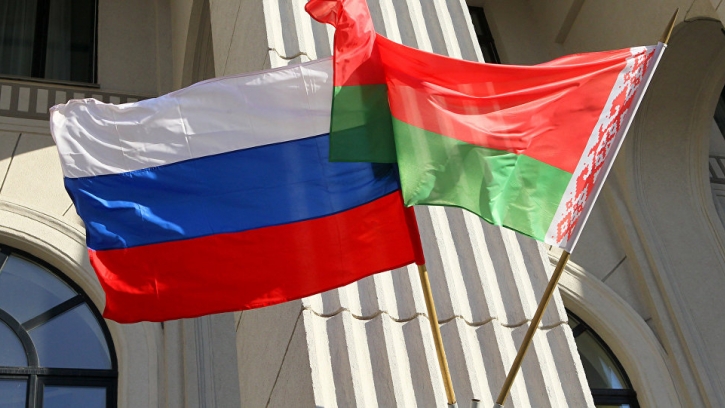 Белорусские паралимпийы выйдут с двумя флагами в Рио Белорусские паралимпийы выйдут с двумя флагами в Рио