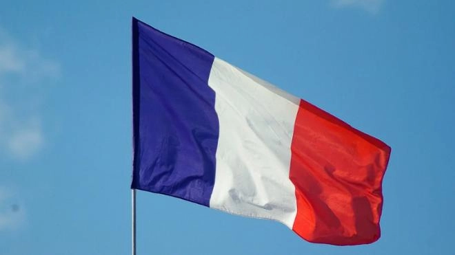 Франция приостановила использование вакцины AstraZeneca