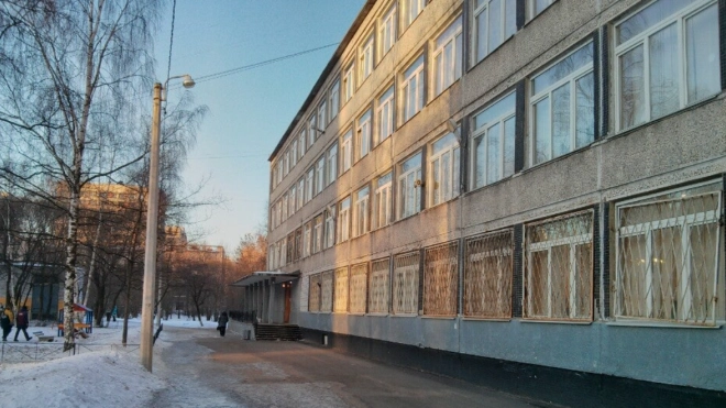 В школе на Пражской улице пришлось отключить отопление из-за прорыва трубы