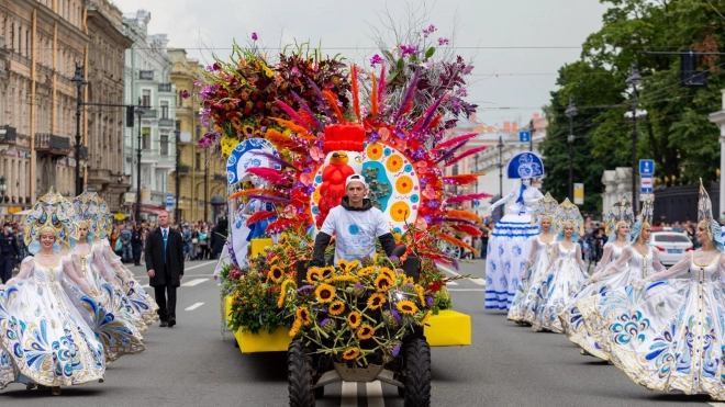Проезд по площади Островского закроют из-за Фестиваля цветов
