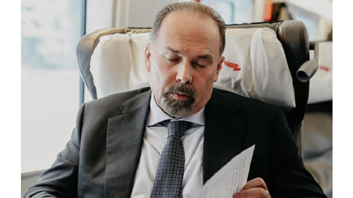 Михаил Мень рассказал о порядке проведения процедуры "прямых" договоров по ЖКХ Михаил Мень рассказал о порядке проведения процедуры "прямых" договоров по ЖКХ