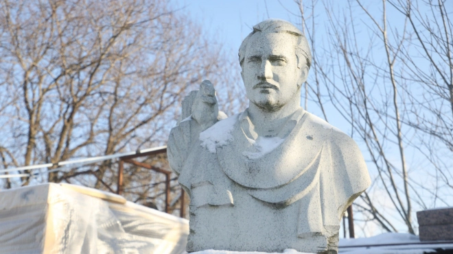 Гранитный памятник писателю Виталию Бианки могут установить в Ленобласти