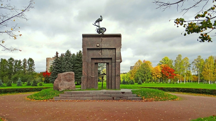 В Калининском районе переустроят парк Академика Сахарова 