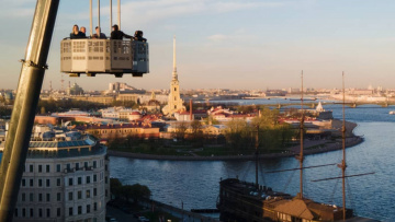 60-метровую смотровую площадку перевезли в парк 300-летия