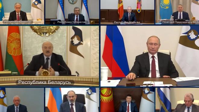 Лукашенко заявил о нацеленном на Россию из-за границы "острие атак"