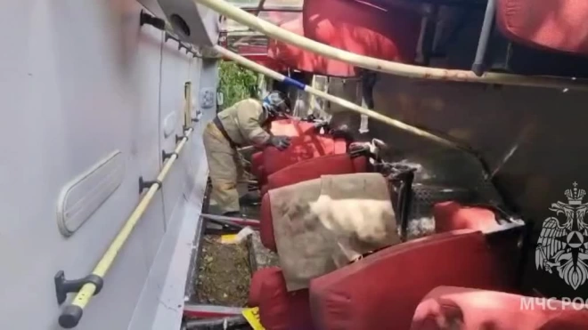 Автобус врезался в трактор в Ивановской области, пострадали девять человек