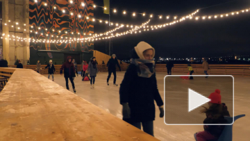 Все новогодние праздники для петербуржцев будут работать ледовые катки
