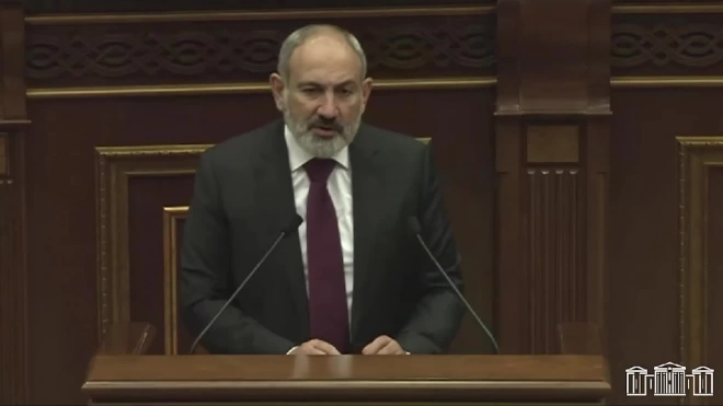 Пашинян заявил в парламенте, что Азербайджан атаковал границы Армении в семи направлениях