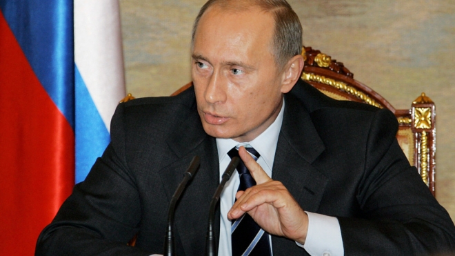 Экзит-пол дает Путину в Петербурге 52,7%
