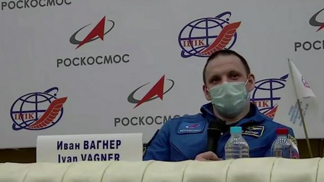 Космонавт Вагнер отметил юбилей на МКС тортиком