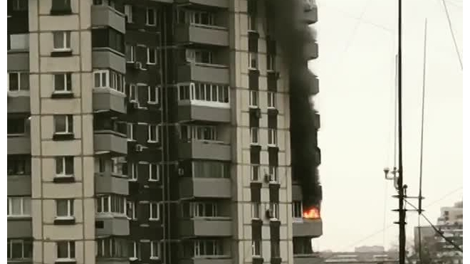 Появилось видео пожара на Марксистской улице в Москве