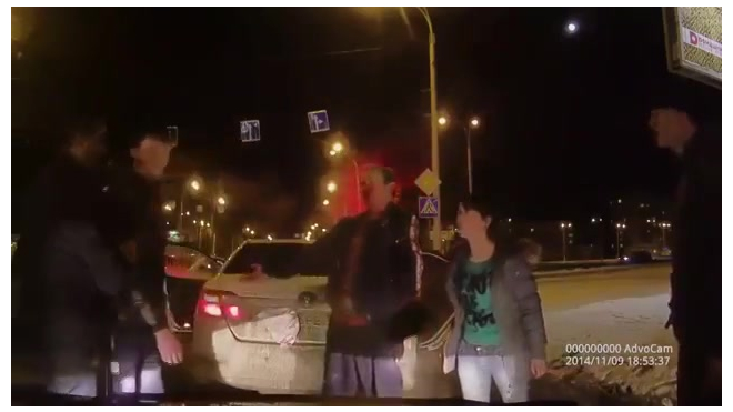 Полиция Кемерова прокомментировала видео жесткой драки после ДТП