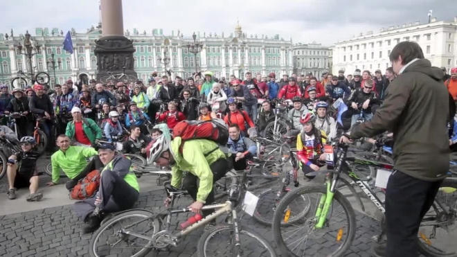 В Петербурге официально открылся велосезон 2012