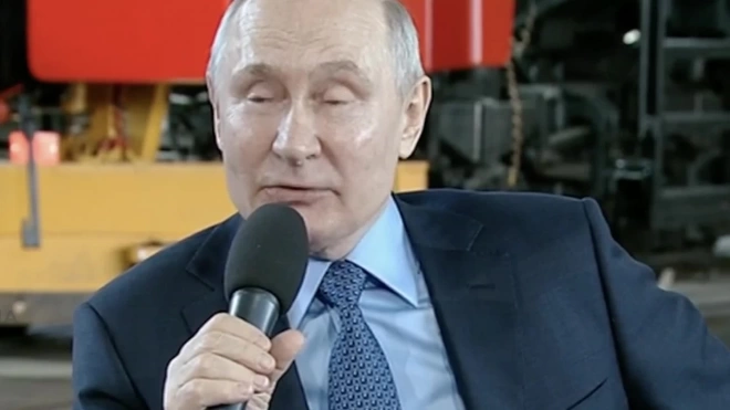 Путин: сельское хозяйство - "не советские колхозы", а высокотехнологическая отрасль