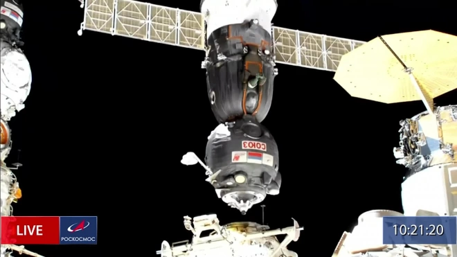 "Союз МС-19" с двумя космонавтами РФ и американским астронавтом отстыковался от МКС