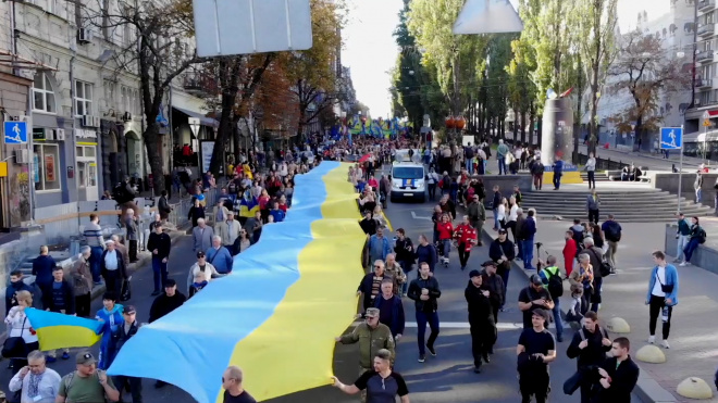 Украинские националисты вышли на марш в центре Киева