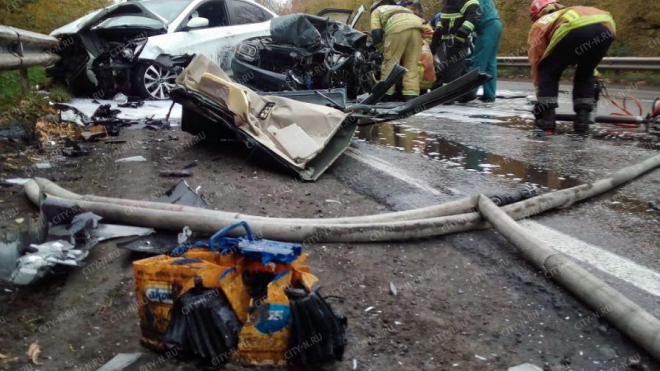 В массовом ДТП под Новокузнецком погиб один из водителей, 5 человек в больнице