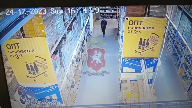 В Севастополе задержали подозреваемого в кражах импортного алкоголя из супермаркета