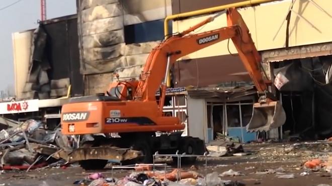Трое рабочих погибли при обрушении на стройке ТЦ в Кировской области