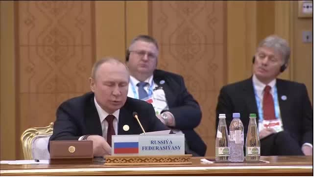 Путин предложил лидерам каспийских стран создать фестиваль ковроткачества