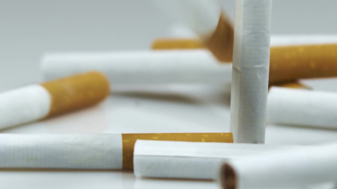 Производители сигарет остановили российские фабрики из-за карантина