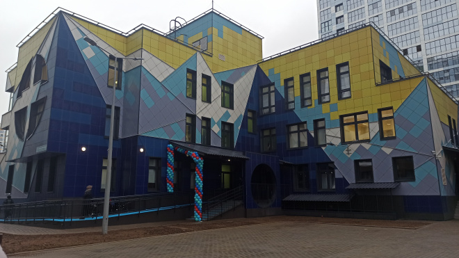 В Петербурге открыли первый детский сад на намывных территориях 
