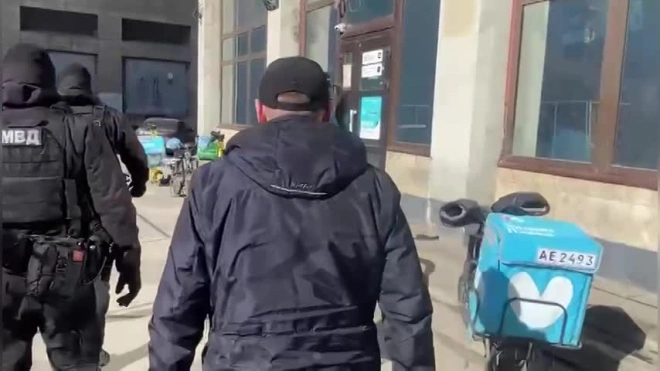 В Петербурге проверили службы курьерской доставки