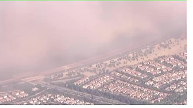 Власти Калифорнии эвакуируют 100 тысяч человек из-за природных пожаров 