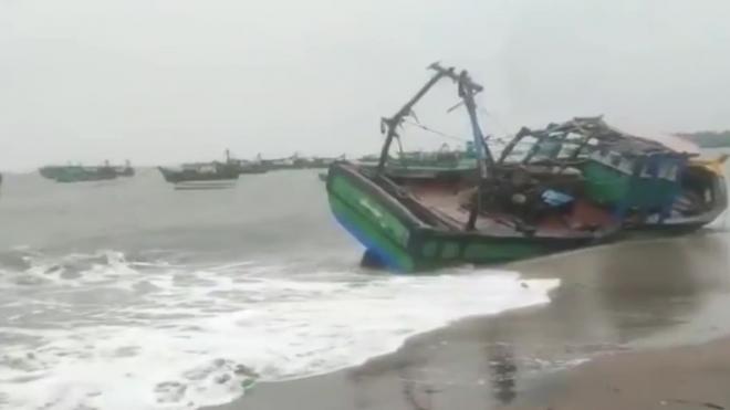 Циклон "Буреви" обрушился на побережье Шри-Ланки