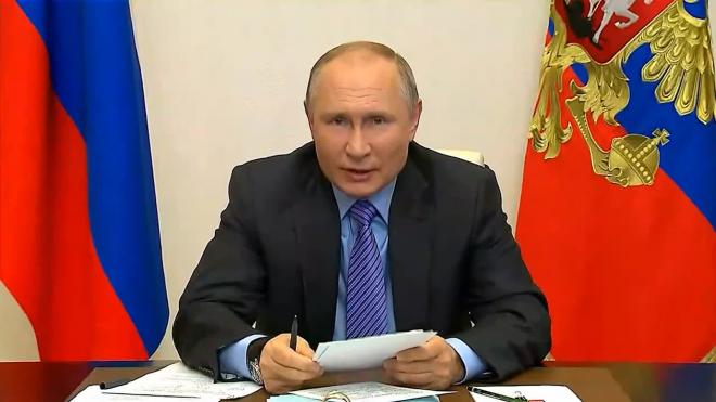 Путин оценил работу волонтеров на форуме "Единой России"