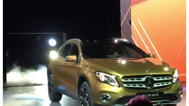 Появилось видео с презентации кроссовера Mercedes-Benz GLA