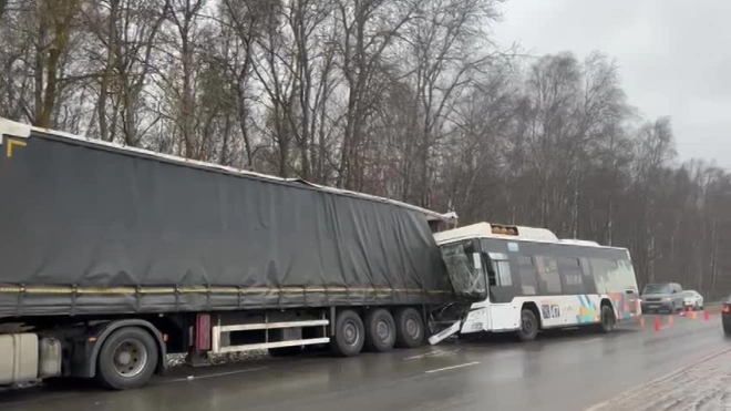 Возбуждено уголовное дело по факту ДТП с пассажирским автобусом в Новоселье