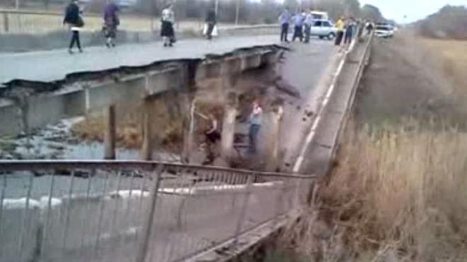 В Самарской области частично обрушился автомобильный мост