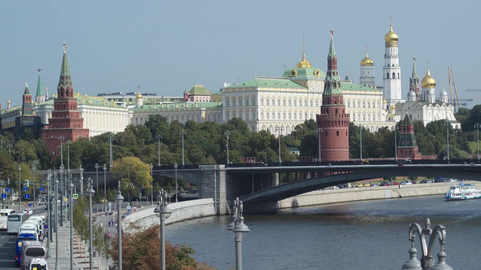 Кремль видео. Кремль Москва. Residence of the President of the Russian Federation.. Московский Кремль это имя собственное.