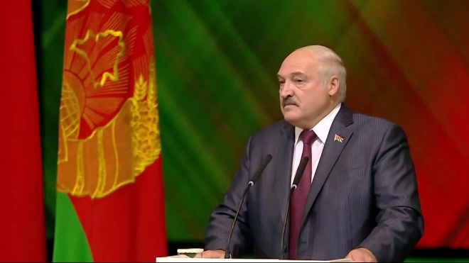 Лукашенко объяснил, зачем просил у Путина ядерное оружие
