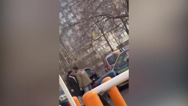Видео потасовки на дороге с участием бойца Исмаилова высмеяли в сети