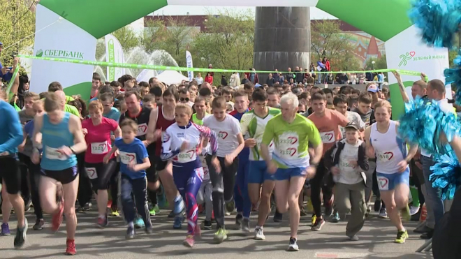 Зеленый марафон Сбербанка собрал в Парке 300-летия более 21 тысячи человек