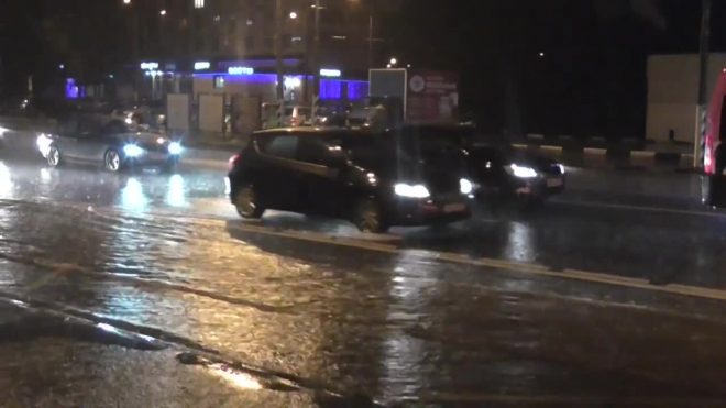 На Москву из-за ливней обрушилось наводнение