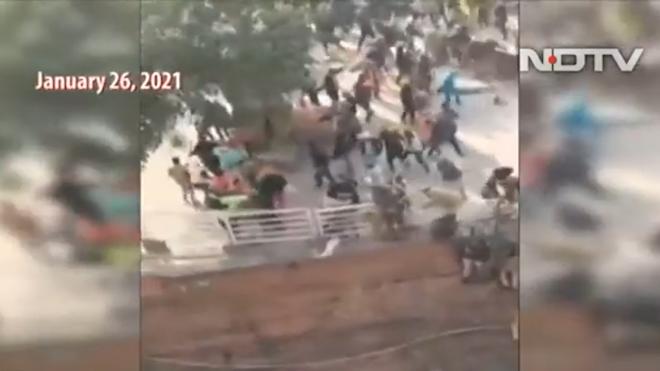 Около 100 человек пострадали в Нью-Дели в ходе протестов фермеров