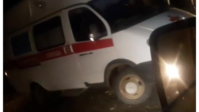 В Петербурге пьяный водитель сбил людей на тротуаре и уехал