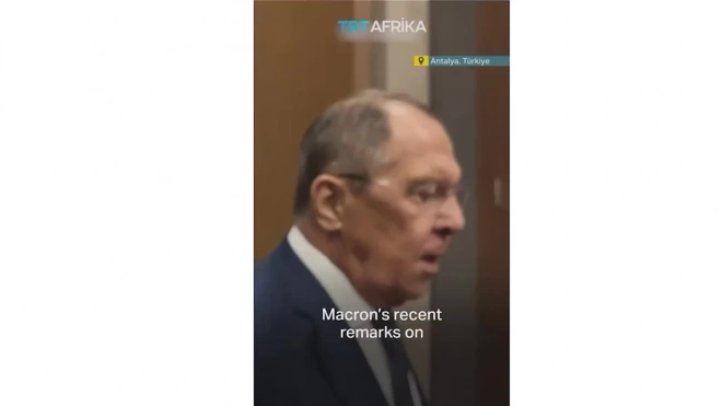 СМИ: Лавров рассмеялся после вопроса о заявлениях Макрона по Украине