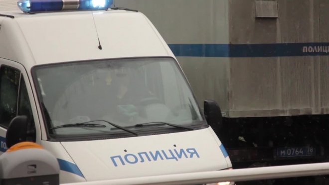 На Московском проспекте мужчина хранил в квартире автомат Калашникова, пистолеты и 875 патронов