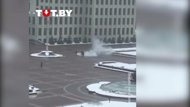 Минская милиция выясняет подробности инцидента на площади Независимости